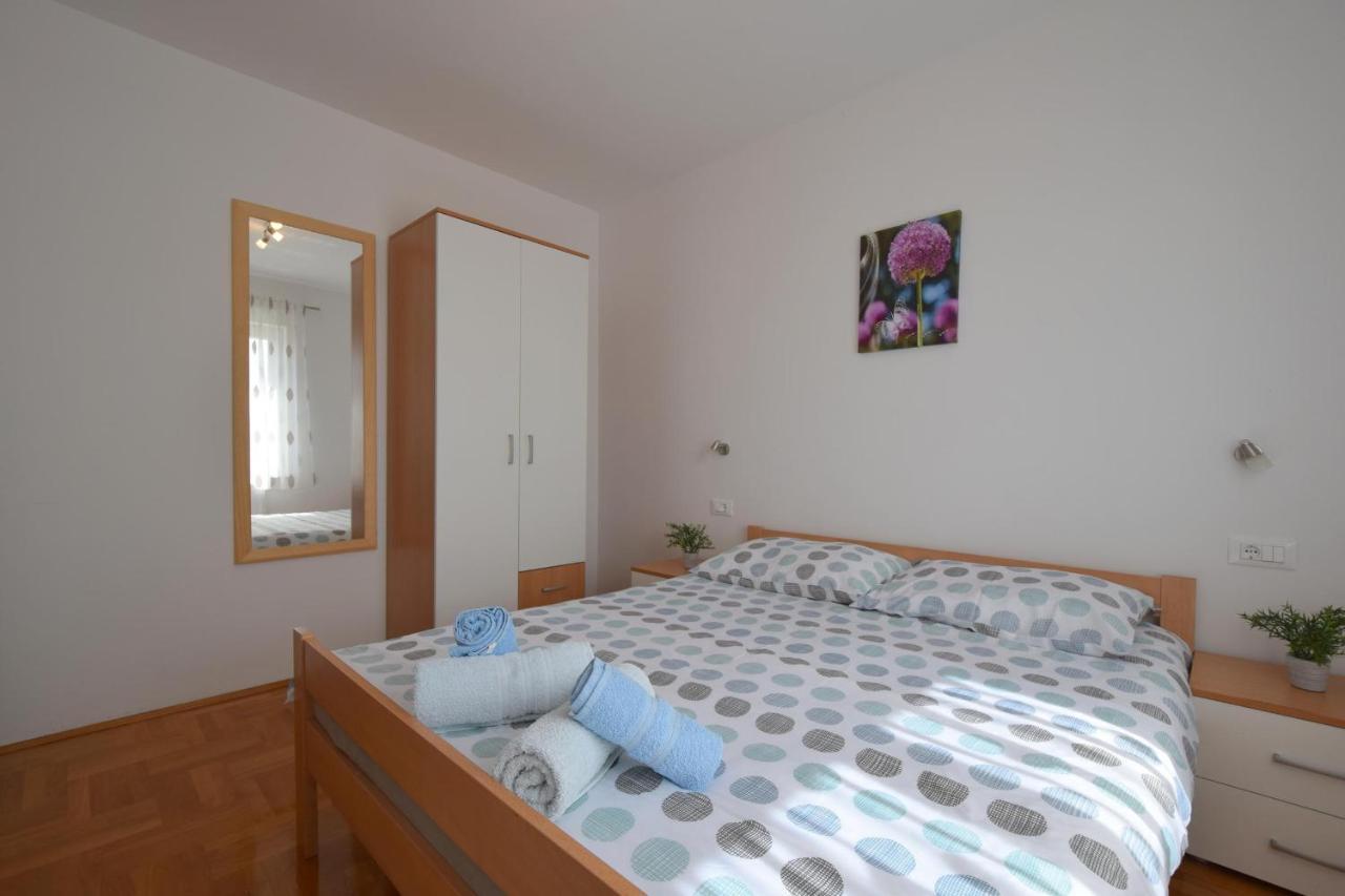 Apartment Baran ชิซิชี ภายนอก รูปภาพ